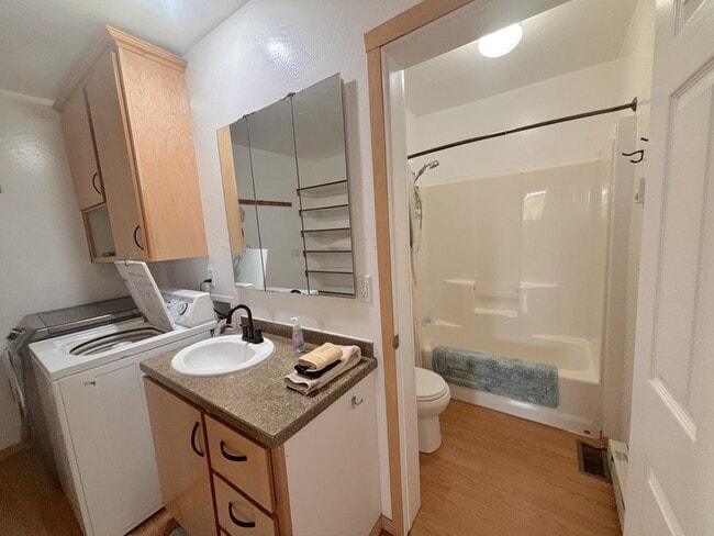 Building Photo - 705 US-191