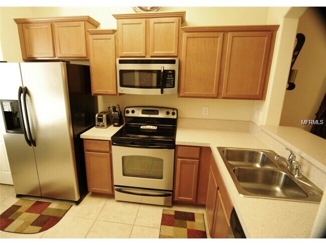 Building Photo - 3260 Retreat View Cir