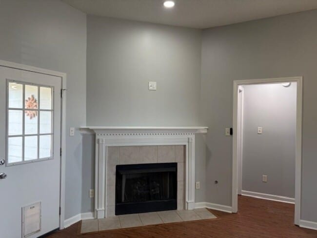 Building Photo - 1139 Breezy Valley Dr