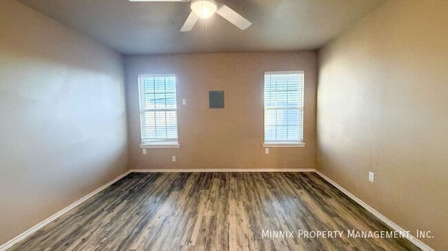 Building Photo - 7403 5th St