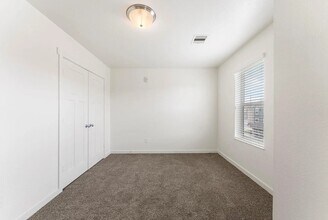 Building Photo - 21155 Gosling Rd