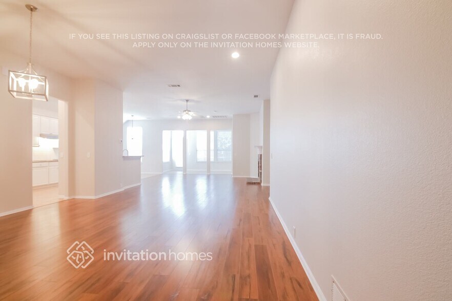 Building Photo - 7063 Alcala