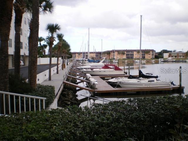 Building Photo - 4939 Floramar Terrace