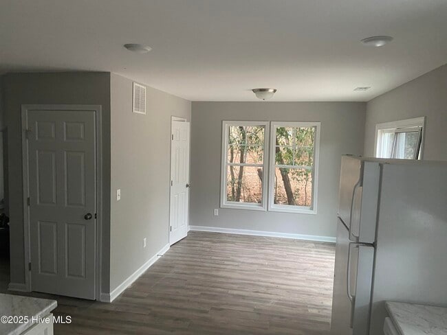 Building Photo - 226 Jordan Ln