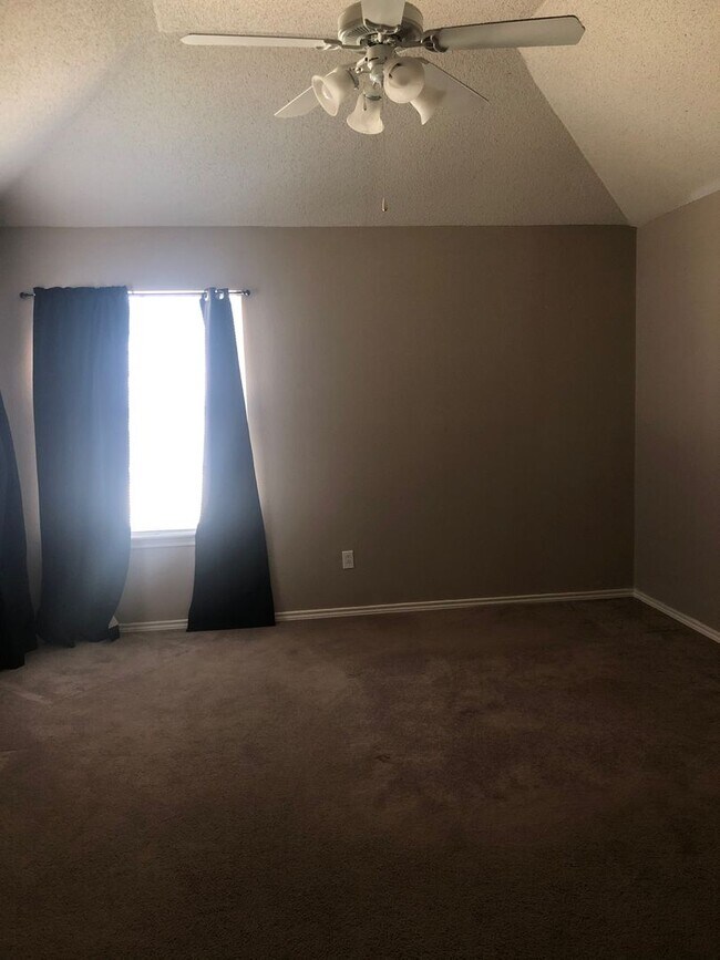 Building Photo - Home Sweet Home!!! November 2022!