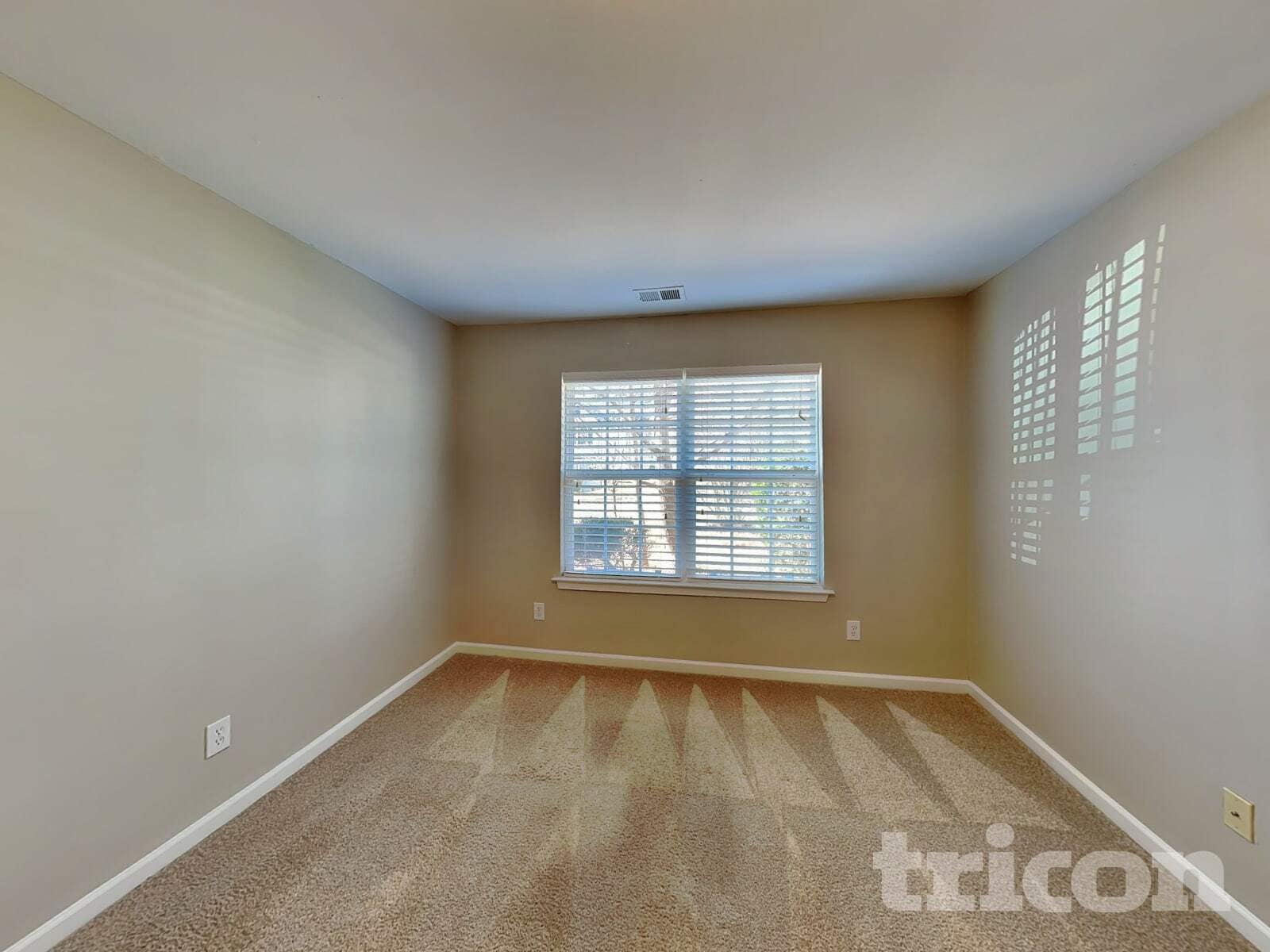 Building Photo - 2737 Trellis Oaks Dr SW