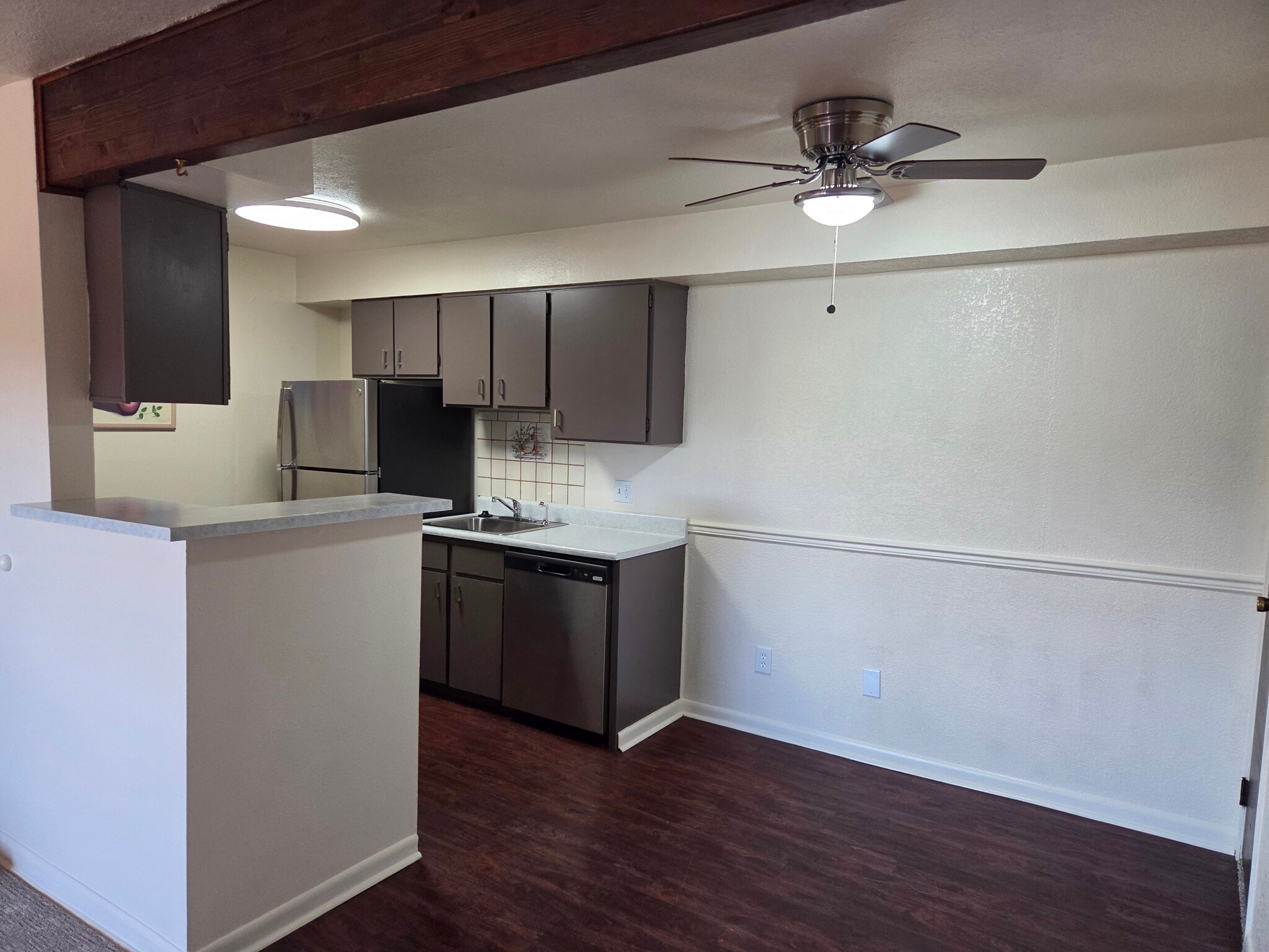 Kitchen - 381 S Ames St