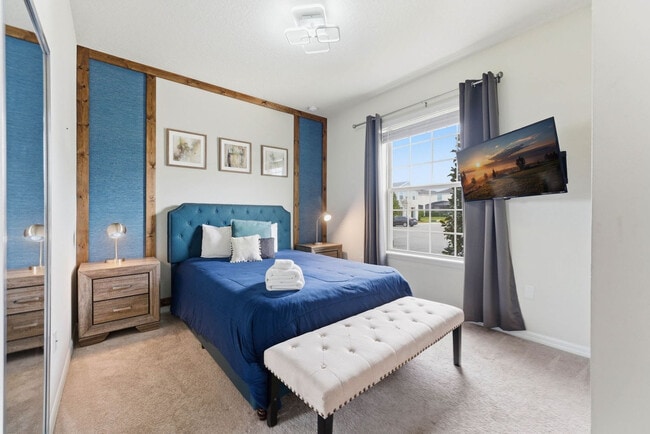 Building Photo - 2440 Dubai St