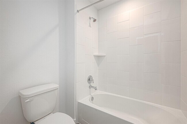 Building Photo - 3018 Skyline Mesa Dr