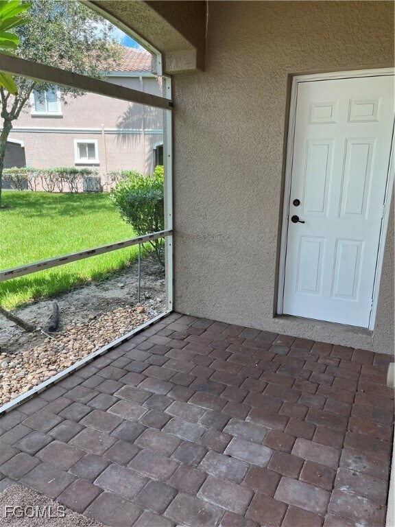 Building Photo - 9999 Chiana Cir