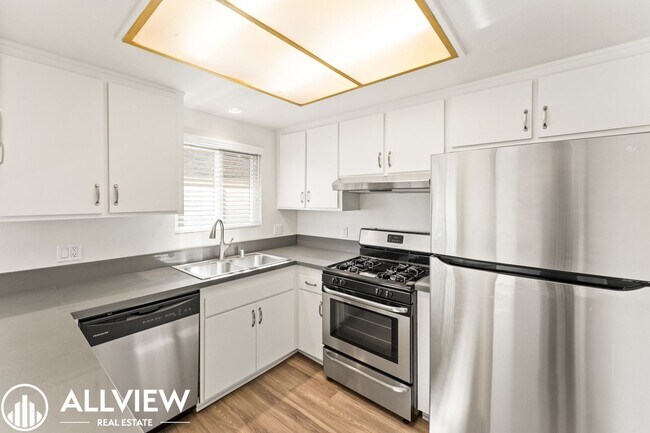 Building Photo - 17972 Baron Cir