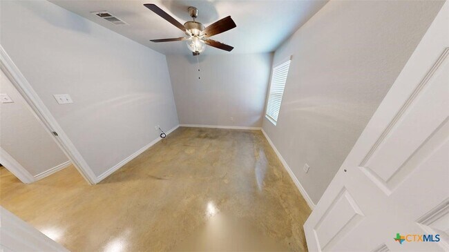 Building Photo - 1608 Tejas Trail