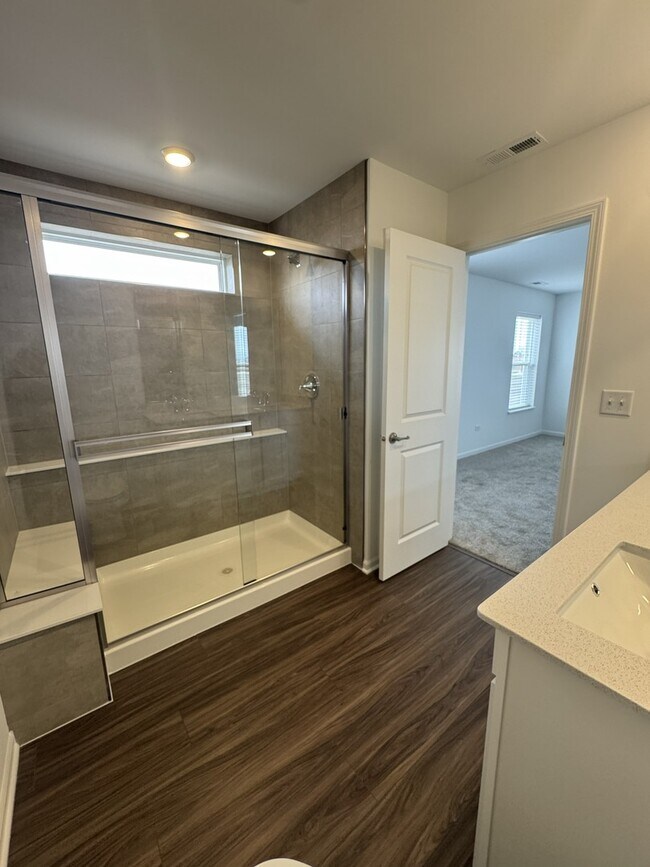 Building Photo - 25732 W Wakefield Dr