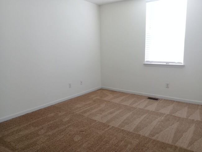 Building Photo - 3534-3536-3536 Prescott Dr