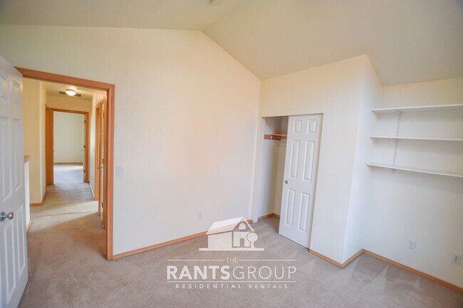 Building Photo - Spacious home in a fantastic Tumwater neighborhood!