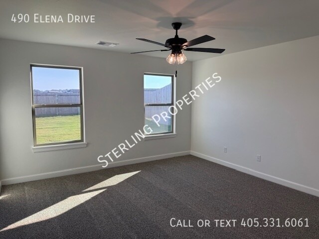Building Photo - 490 Elena Dr