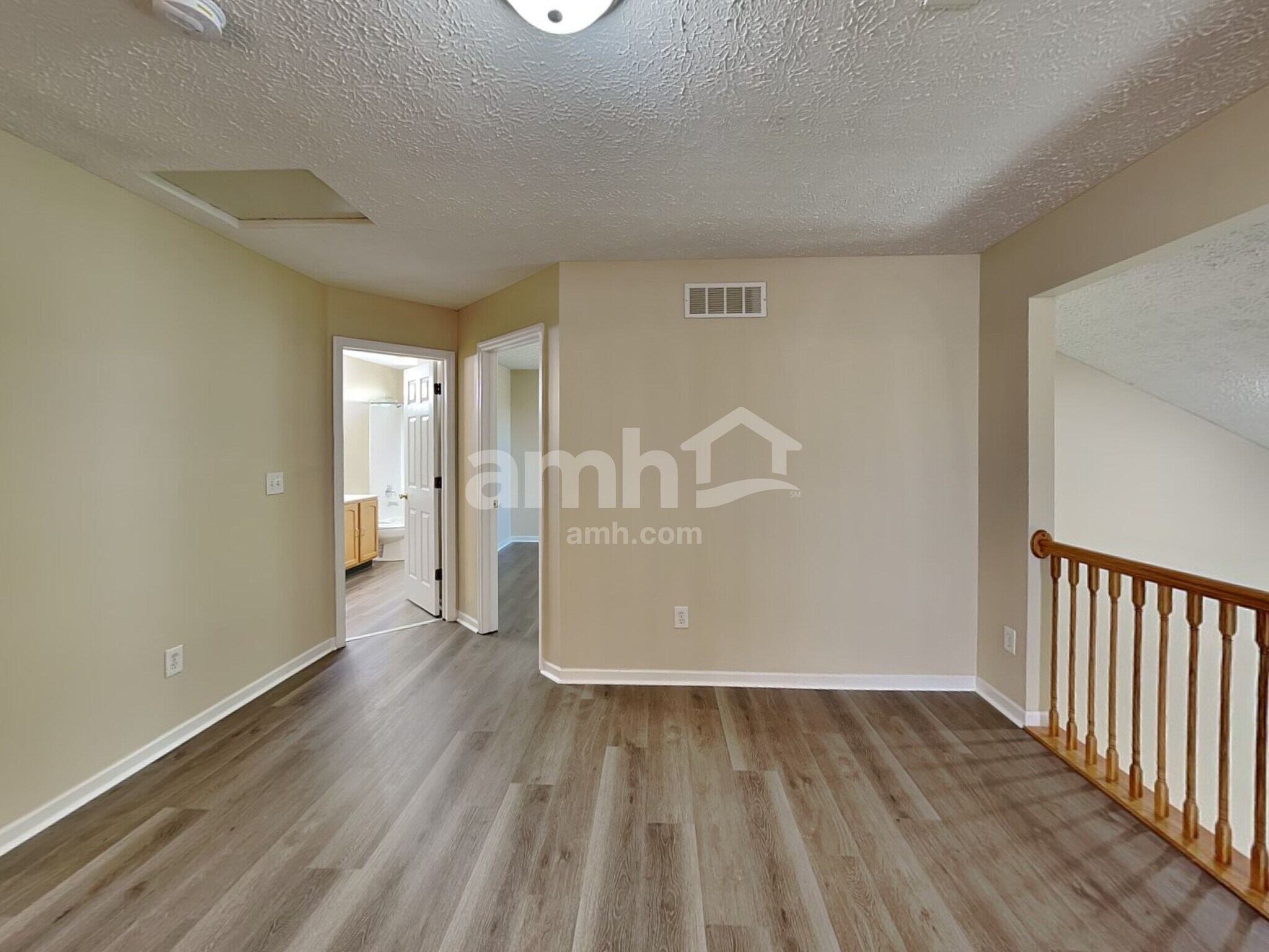 Building Photo - 46 Runkle Dr