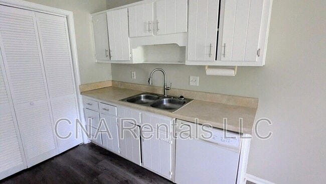 Building Photo - 1459 N Diane Ct