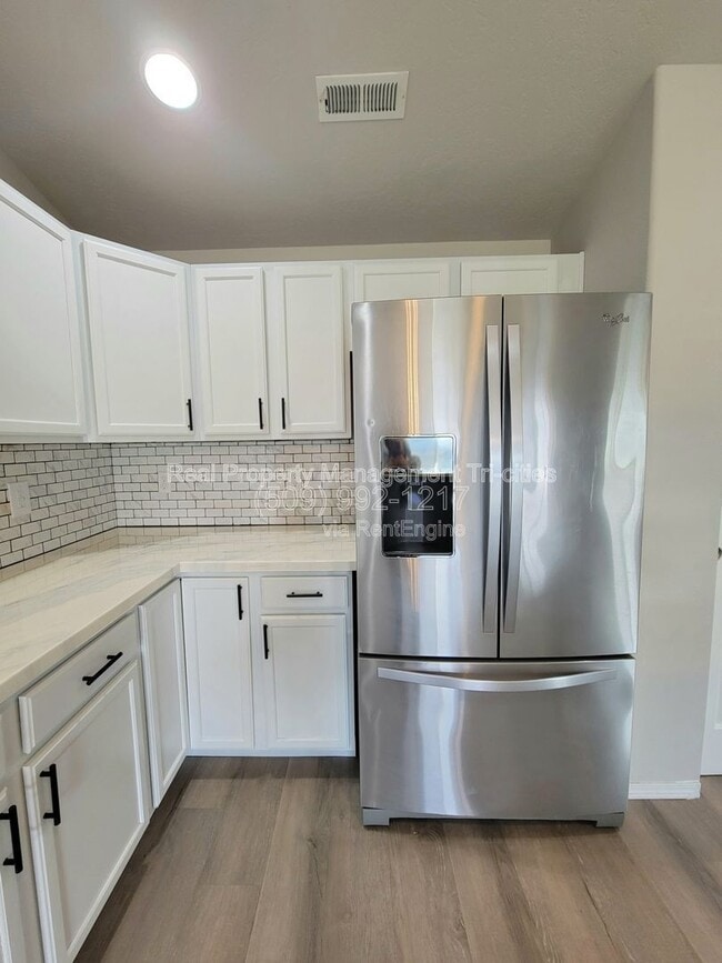 Building Photo - 6206 Maryhill Ln