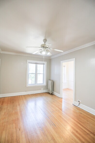 Building Photo - 5051 N Glenwood Ave