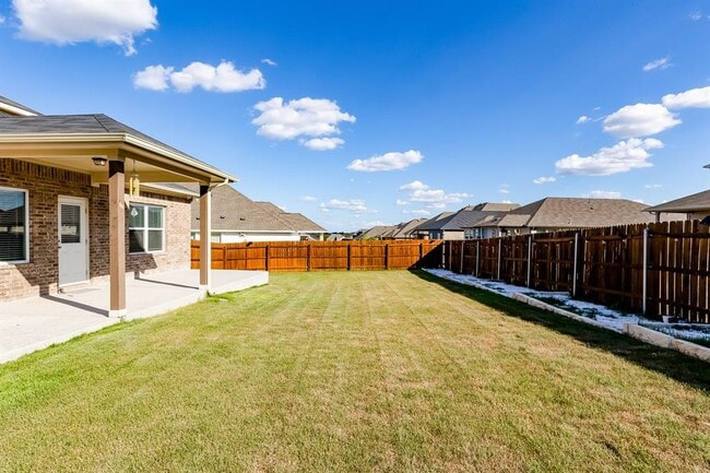Building Photo - 6601 Avila Way