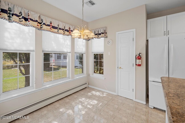 Building Photo - 104 Mirage Blvd