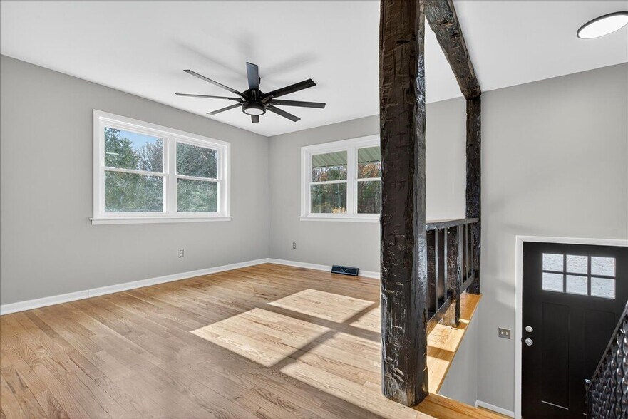 Building Photo - 12 Kristan Dr