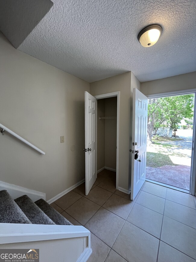 Building Photo - 129 Inlet Reach Cir