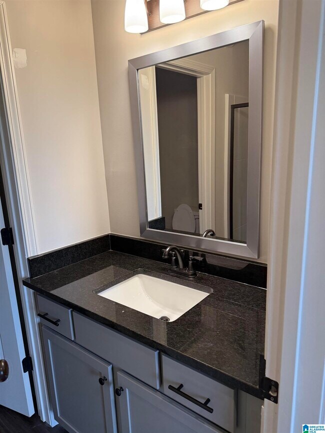Building Photo - 4307 Lennox Ct