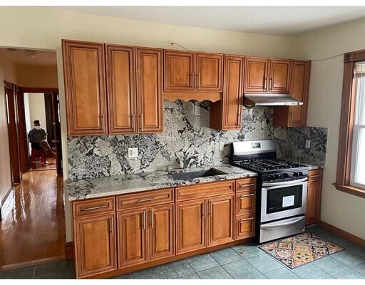 Building Photo - 17 Lafield St