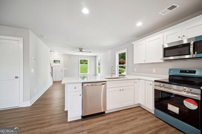 Building Photo - 6325 Crystal Cove Trail