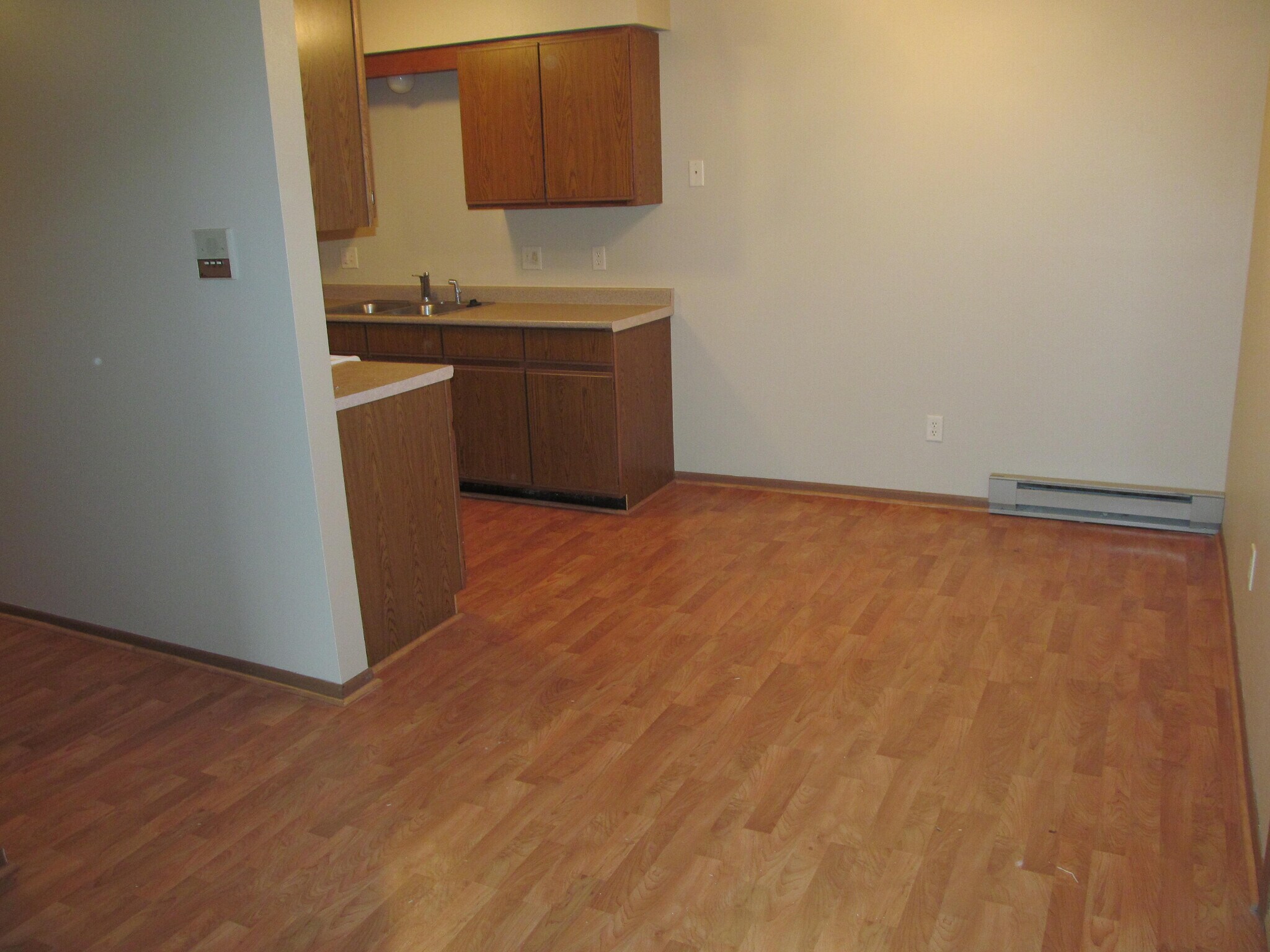 Building Photo - 2035 Sylvan Way