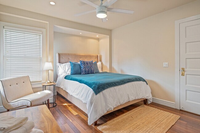 Building Photo - 38 19th Ave