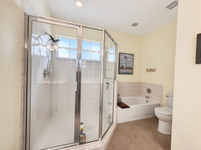 Building Photo - 8175 Celeste Dr