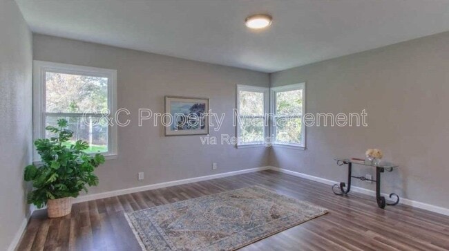 Building Photo - 1420 Munras Ave