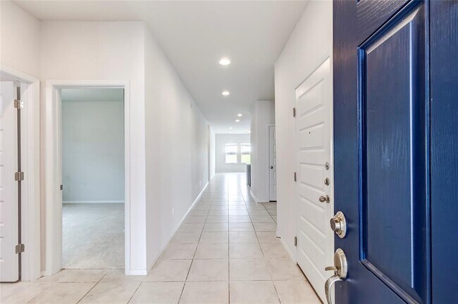 Building Photo - 2721 Winding Creek Rd