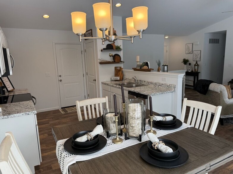 Building Photo - 172 Bombadill Blvd