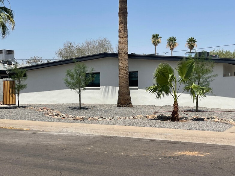 Primary Photo - 3301 N 66th Pl