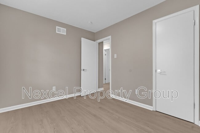 Building Photo - 8254 Whitebrook Dr