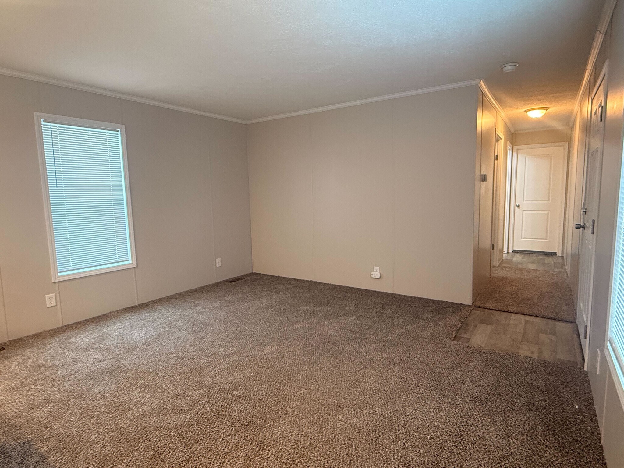 Building Photo - 38039 St Tropez Dr