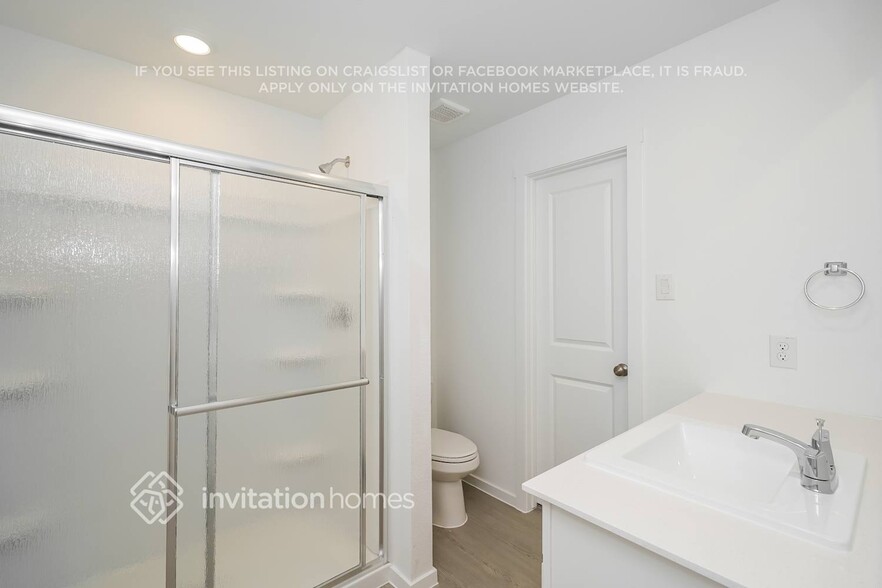 Building Photo - 9612 Verite St