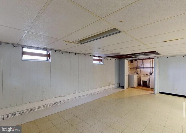 Building Photo - 213 Wayne Dr