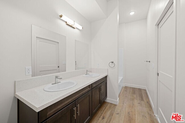 Building Photo - 7411 Artesia Blvd