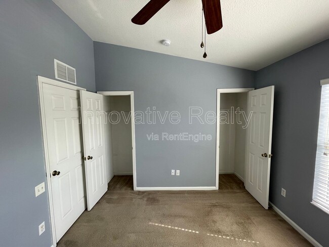 Building Photo - 720 Shropshire Loop