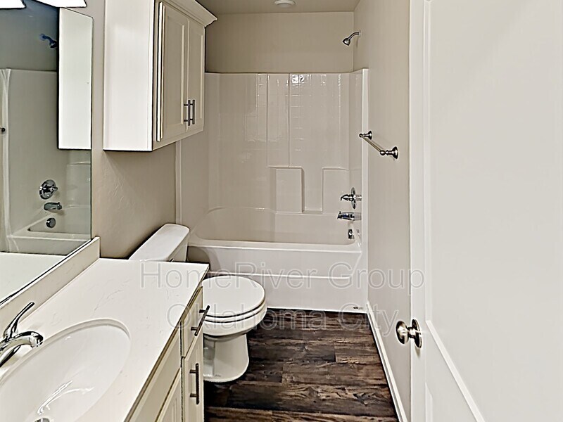 Building Photo - 5008 Avion Ct