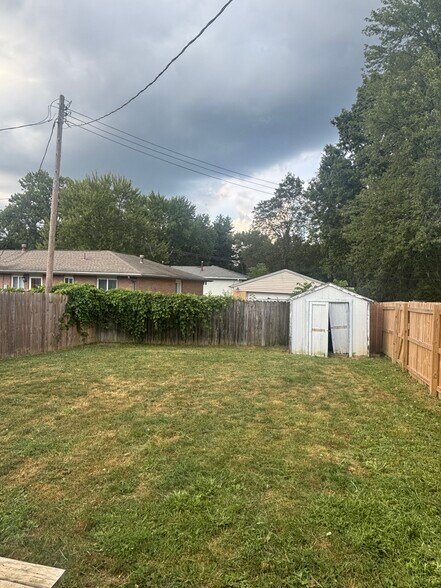Building Photo - 480 Diven Ln