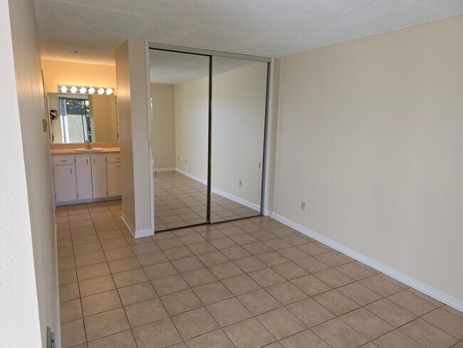 Building Photo - 45 Eagle Crest Dr