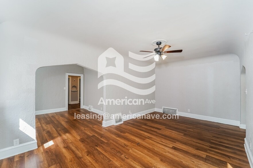 Building Photo - 3915 N 40th St