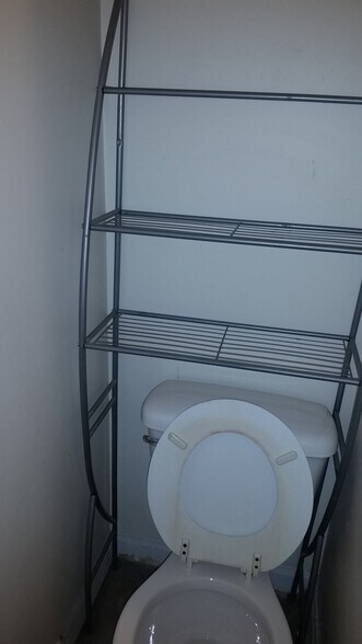 Building Photo - 318 Saint Paul St