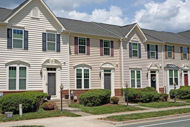 Building Photo - Dog-Friendly Pavilions at Pantops Townhome With Garage
